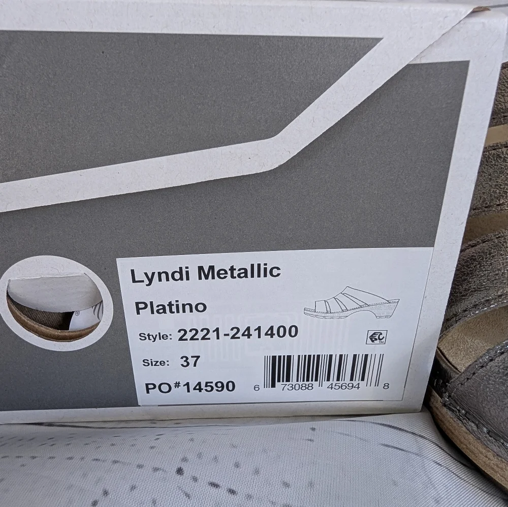 Women's Dansko Sandals | Lyndi Metallic Plantino | Size 37 | Like New - Picture 7 of 8